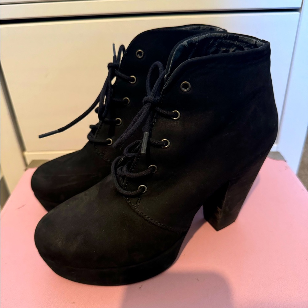 Steve Madden Platform Heel Booties